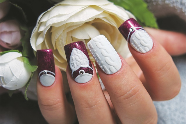 sweater_nails